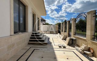 Casă de vânzare P+E+M cu 7 camere in Cartierul Grigorescu, Oradea - Poză 20