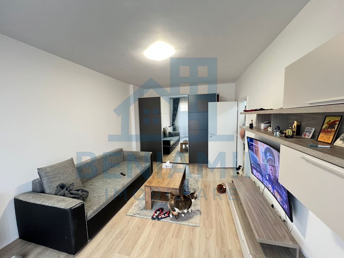 Garsoniera - 42mp - balcon 7mp - Alphaville 3 - Racadau - Poză 1