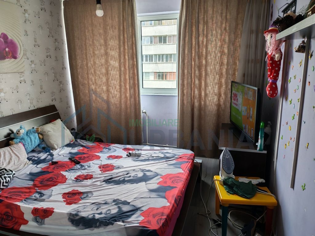 Apartament 2 camere semidecomandat, Podu Roș, 54 mp, etaj 7/10, 95.000 euro - Poză 1