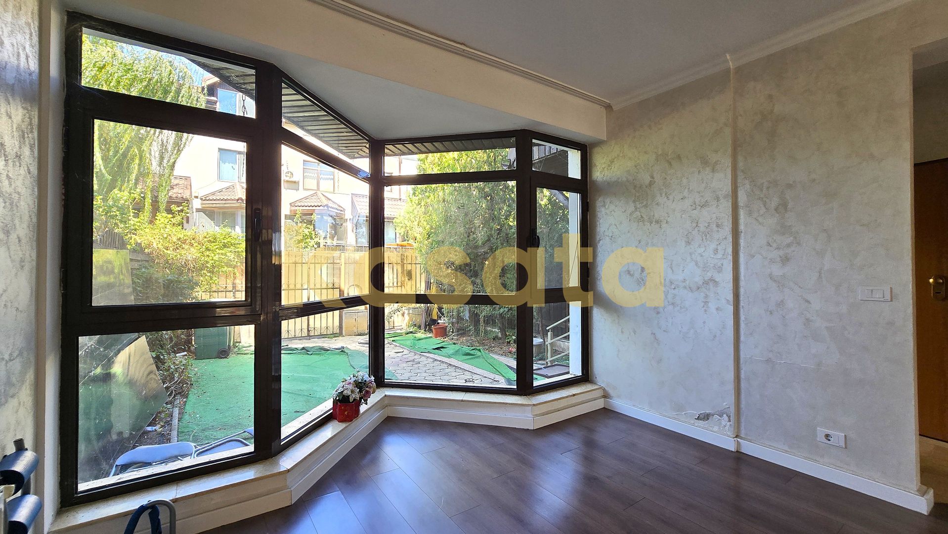 OPORTUNITATE | VILA SISESTI BANEASA  | 6 CAMERE | CURTE - Poză 3