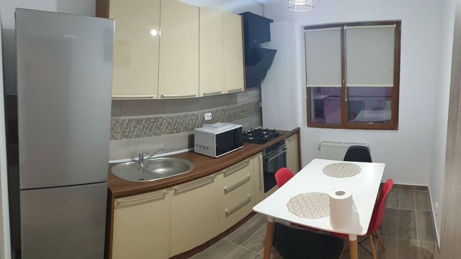 AP. 3 CAMERE- CARTIERUL SOLAR, LOC DE PARCARE, CENTRALA, BLOC NOU - Poză 4