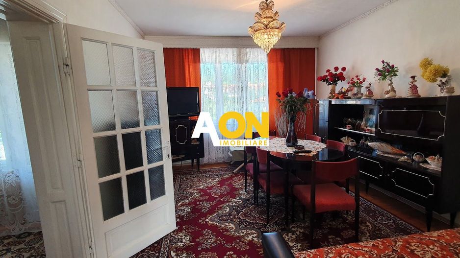 Casa cu 4 camere, garaj, teren 791 mp, zona Schit - Poză 11