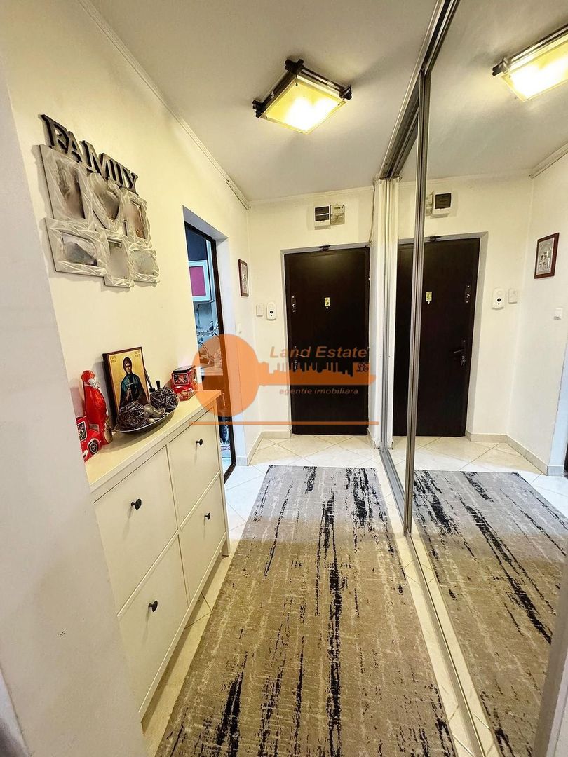 3 camere Baba Novac ( renovat recent ) - Poză 3