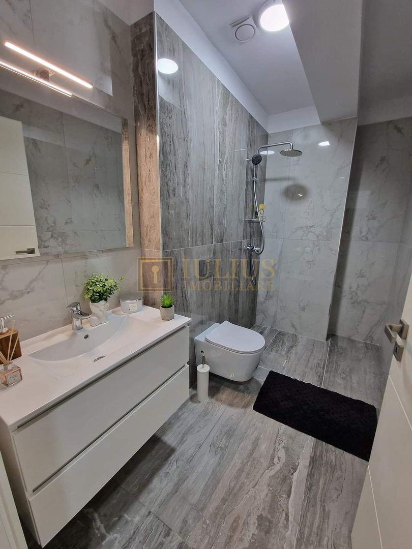 Future Residence, acces la piscină. Loc parcare privat(exterior) - Poză 8