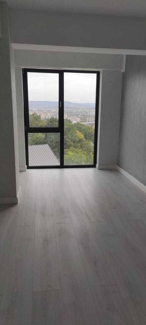 brasadas.com vinde ap NOU cu 3 camere - Copou. - Poză 5
