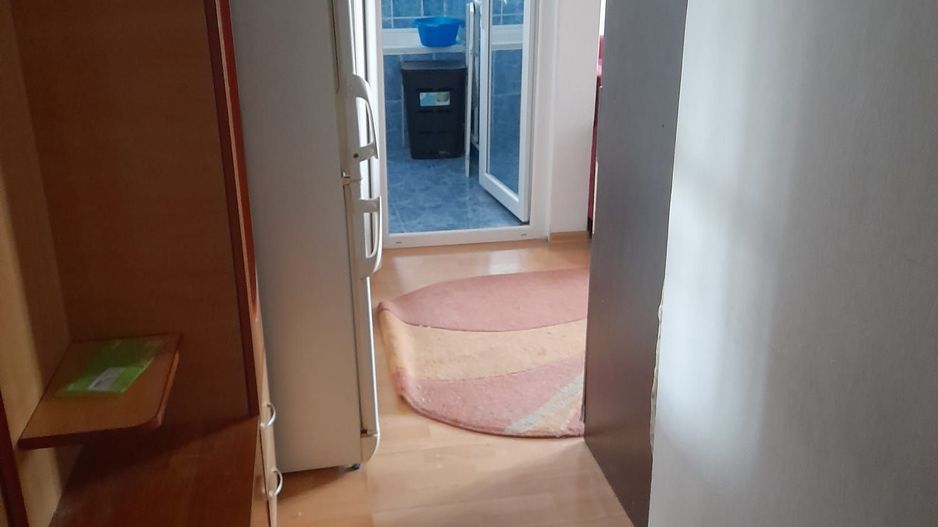 Mansarda  situata in Micro 21, cu balcon si vedere la Dunare - Poză 2