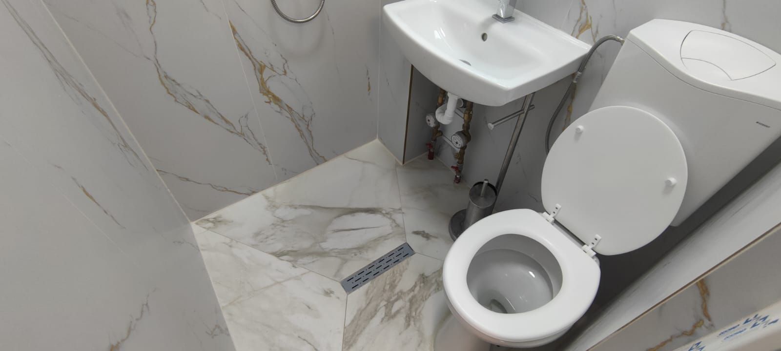 Garsonieră lux în Oradea. Preț 34 350 E. COMISION 0 - Poză 6