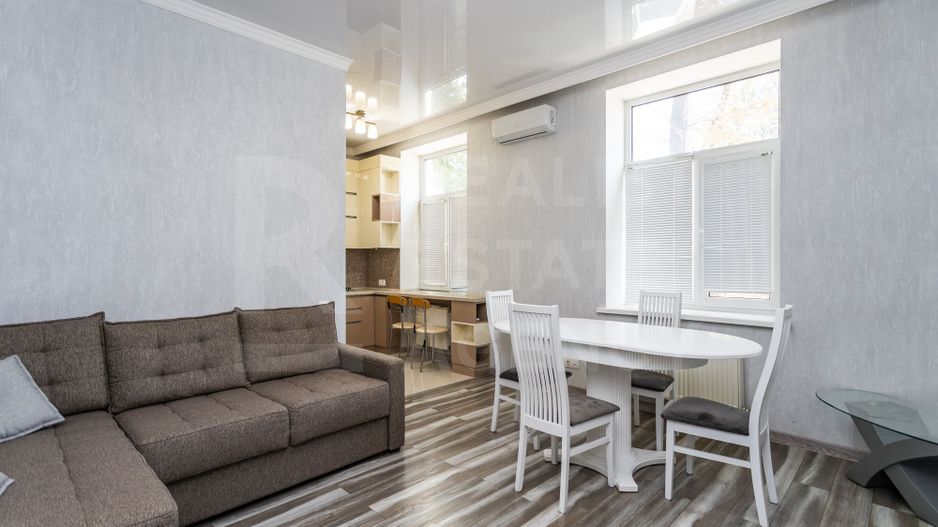 Chirie, apartament, 2 camere, bul. Ștefan cel Mare și Sfânt, Centru - Poză 1