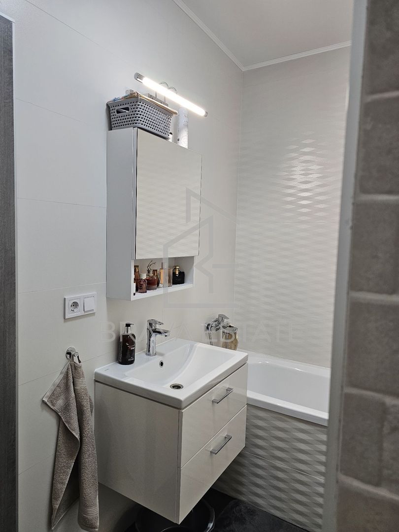 Apartament 3 camere, balcon, garaj subteran,  zona Sannicoara - Poză 7