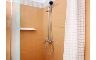 Apartament 3 camere | Etaj 1 | Gradina | Curte | Central - Poză 7