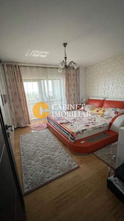 Copou - 4 camere - 107mp - garaj - etaj intermediar - Poză 4