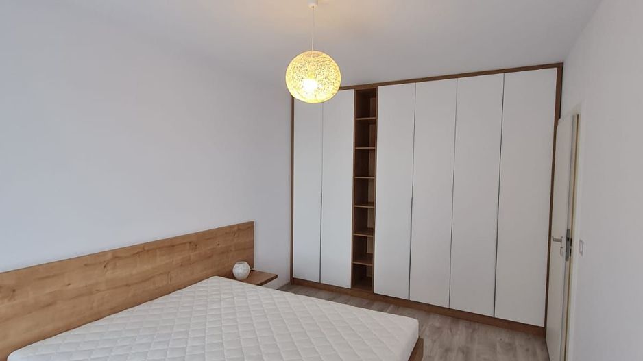 Lux la 10 minute de Iulius Town - Poză 9