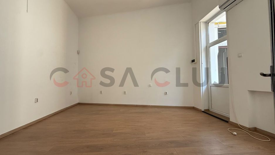 40 MP | PIATA MIHAI VITEAZU | LOCUINTA / SPATIU BIROU - Poză 3