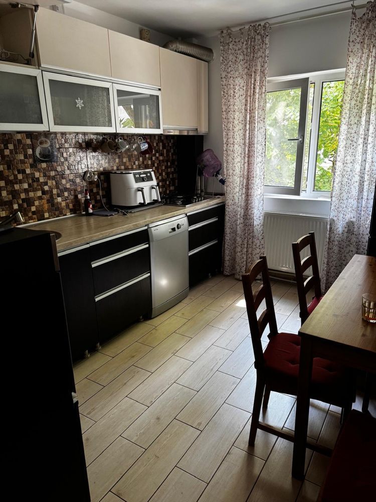 Apartament 3 camere, etaj 2, mobilat complet, 2 băi, loc parcare – zona Gorjului - Poză 5