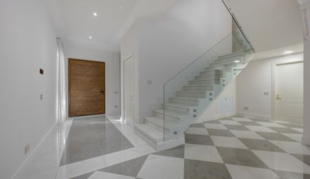 Oportunitate Unică Bijuterie Arhitecturală la 2 Minute de Jolie Ville