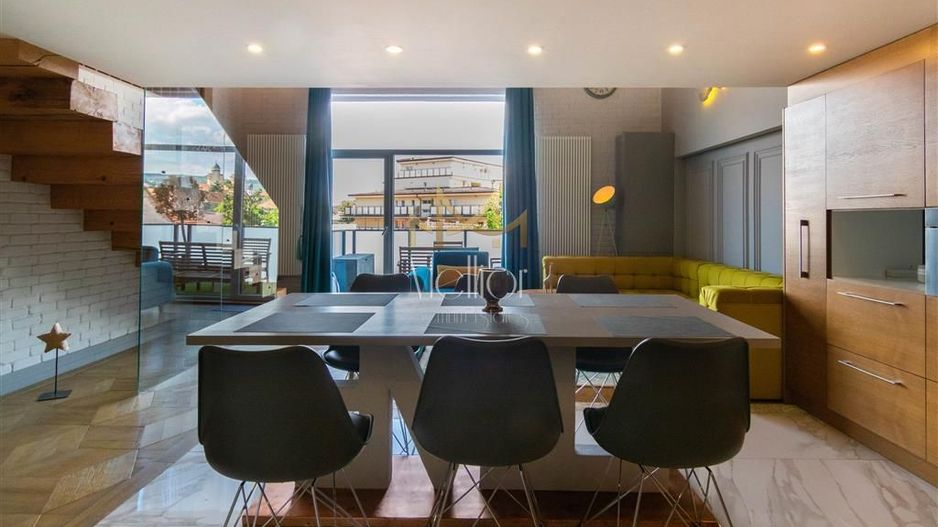 ?** Apartament superb pe doua niveluri Ultrafinisat Semicentral ** - Poză 3