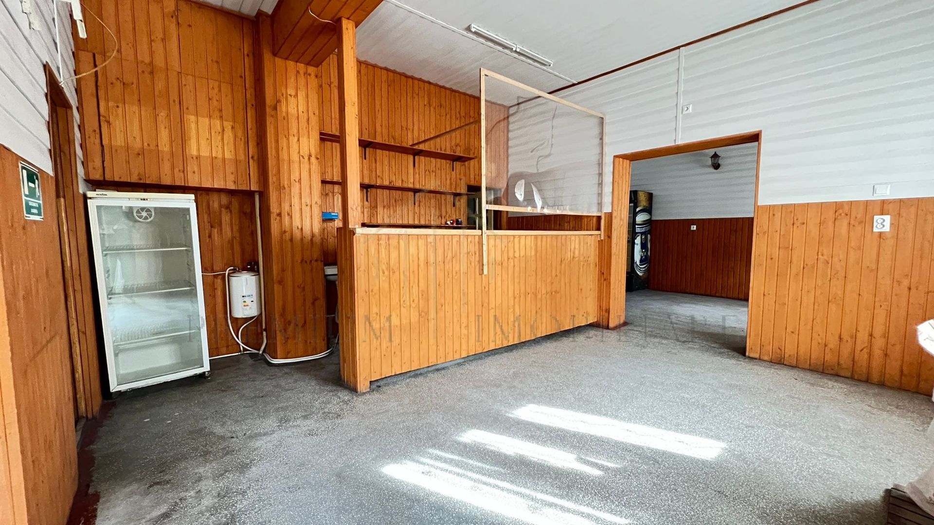 Spațiu comercial de vânzare – Zona de Sus, Onești - Poză 1