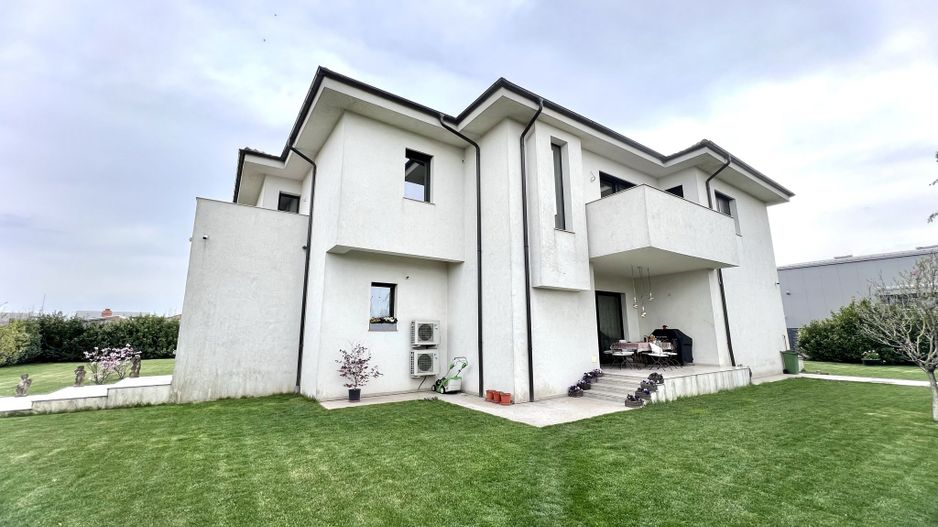 Proprietate deosebita suprafete generoase 580 mp teren 2076 mp - Poză 22