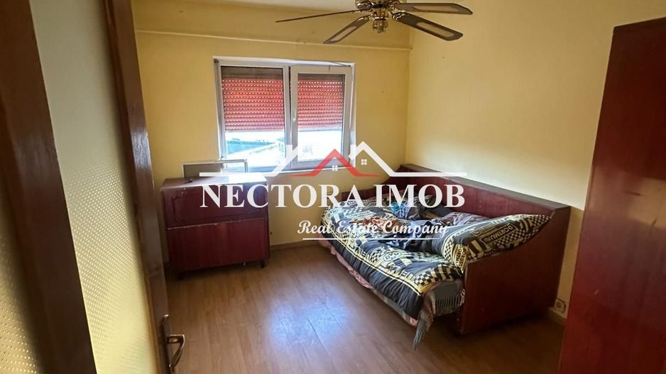 NECTORA IMOB-Apartament 3 camere, 2 bai, Decomandat, Str. Romana, 78mp - Poză 3