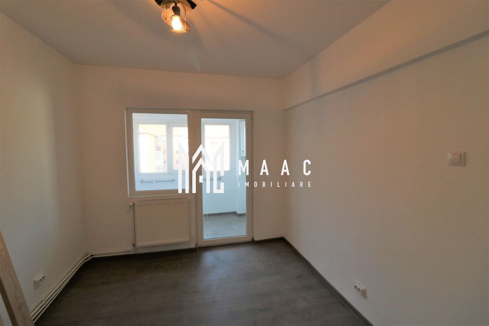 Apartament 4 camere | Decomandat | Zona Strand - Poză 3