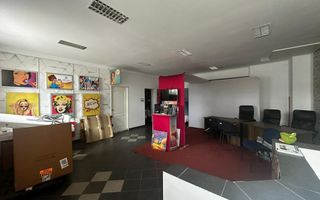 Oportunitate unica!Spatiu comercial parter+demisol, plus apartament la etaj - Poză 1