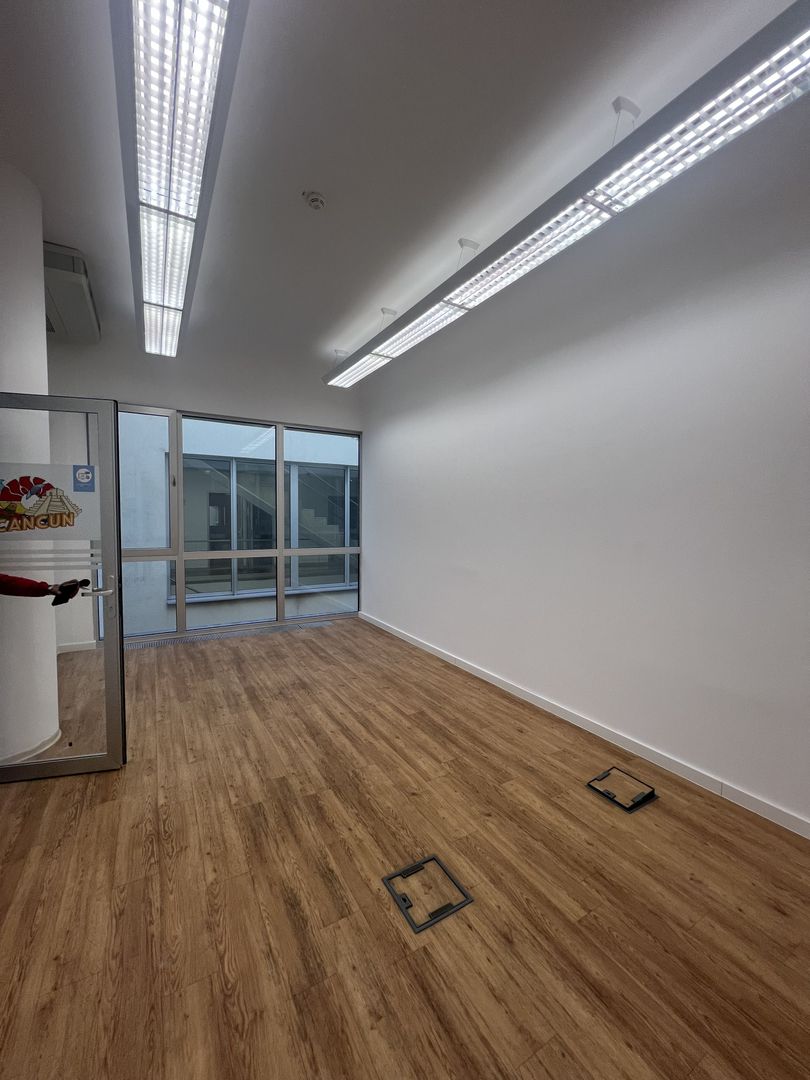 Birouri zona centrală - Poză 28