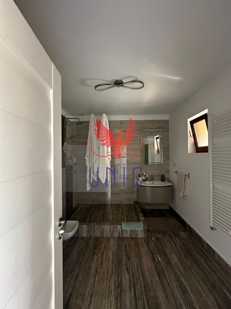 Casa, 4 camere, S+P+1E+M - Poză 32