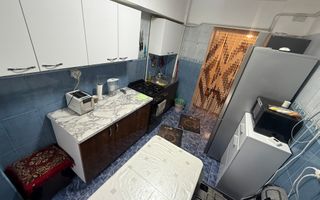 4 camere Decomandat Dacia, etaj intermediar, 1980 - Poză 12