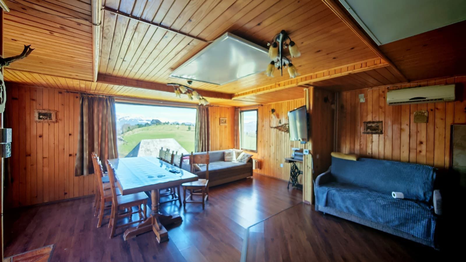 Casa / pensiune investitie sat Pestera, Moieciu, Bran - Poză 7