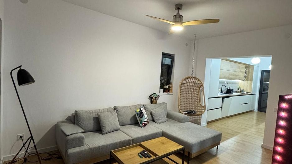 DESIGN MODERN & LUMINA NATURALA – Casa P+1  Premium in Simnicul de Jos - Poză 3