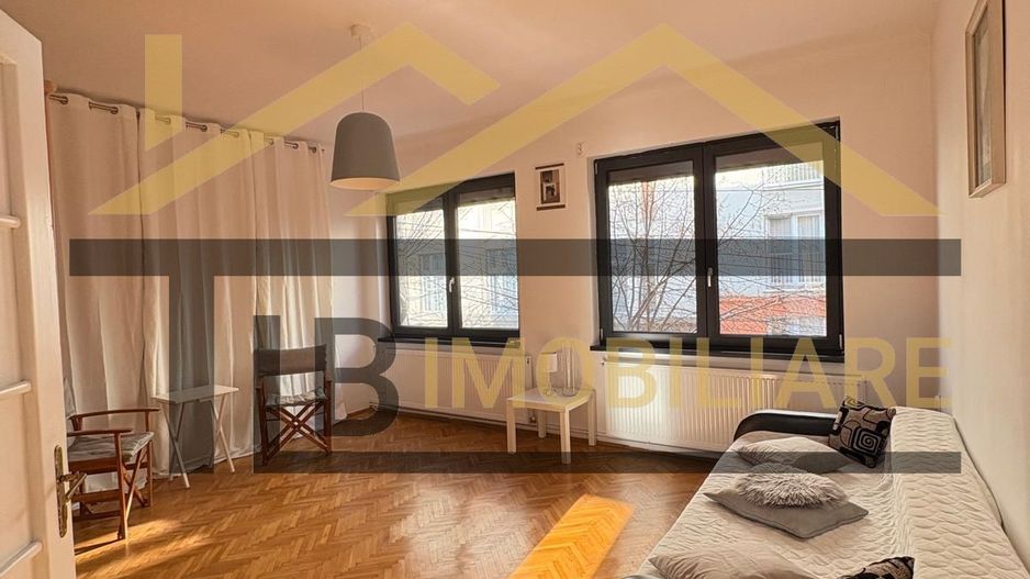 Apartament de 3 camere, 80mp, Zona Ultra-Central - Poză 3