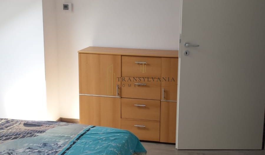 Apartament 3 camere, decomandat - Poză 3