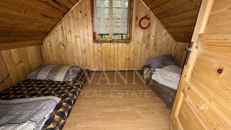 Cabana de vanzare - Lacul Mujdeni - Poză 10