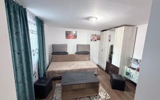 Casă de vânzare în Comuna Strunga, județul Iași - Poză 1