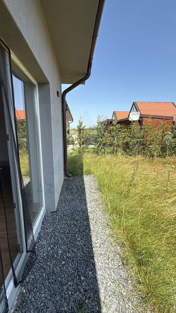 Casă duplex mobilat utilat 3 camere 2 bai teren 288 mp in Tălmaciu - Poză 17