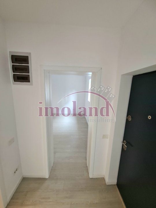 Apartament de vanzare in vila - 3 camere - central - Schiță 5