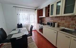 Apartament 3 camere 100 mp utili 2 bai 2 balcoane etaj 2 zona Centrala - Poză 3