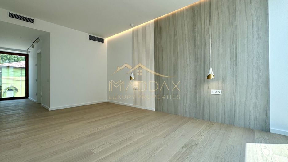 Vila cu 6 camere *575mp* / 12 locuri parcare // Pipera- Iancu Nicolae - Poză 24