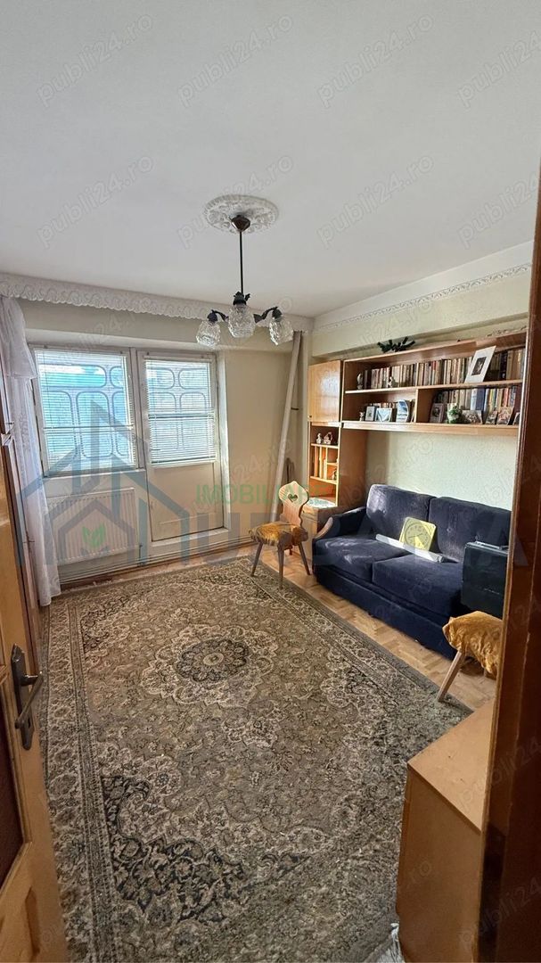 De vanzare apartament 3 camere 86 mp - Poză 1