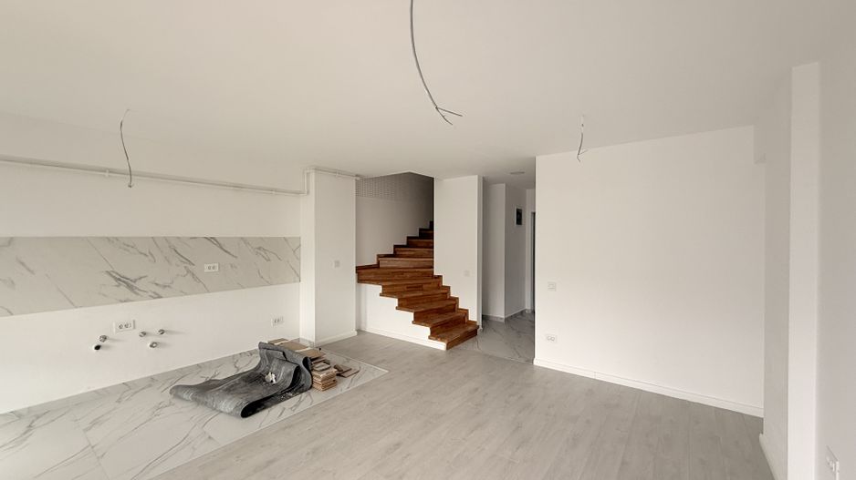 3 camere Parcul Carol 85 mp vedere panoramica - Poză 5