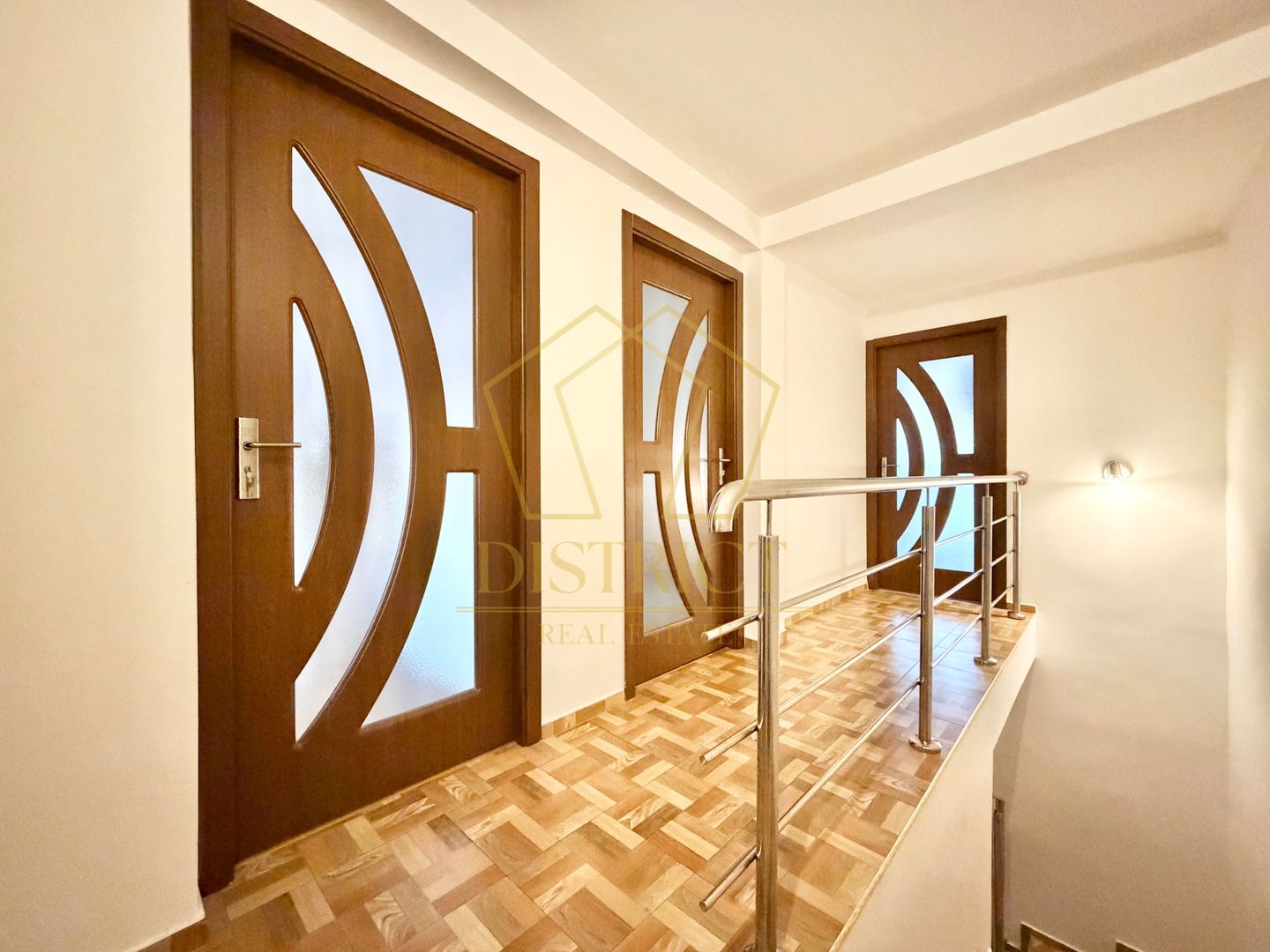 Duplex cu 4 camere si 2 bai complet mobilat si utilat in Giroc langa Zone 2. - Poză 17