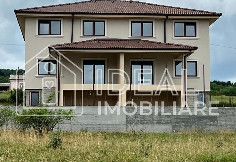 Casa Tip Duplex cu 4 camere si 366 mp teren, in Cisandie - Poză 9
