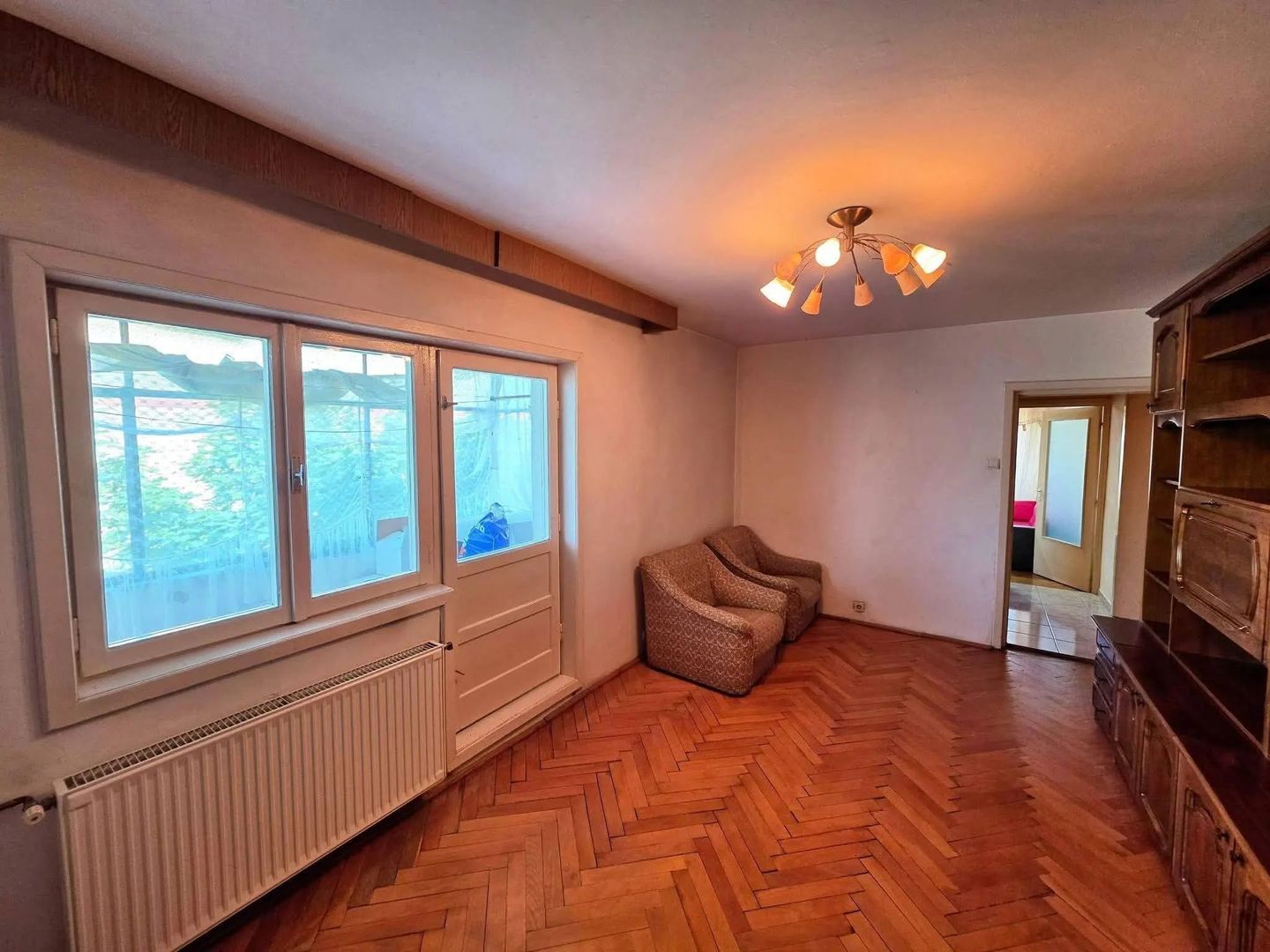 Vand apartament cu 2 camere decomandat in Calea Lipovei - Poză 5