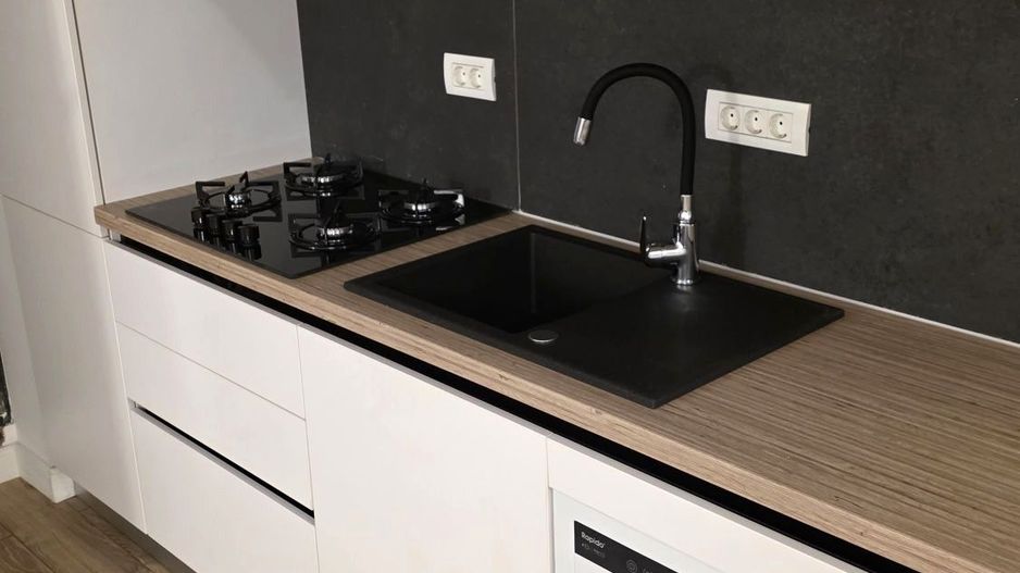 Apartament 2 camere Sisesti / loc de parcare inclus - Poză 5