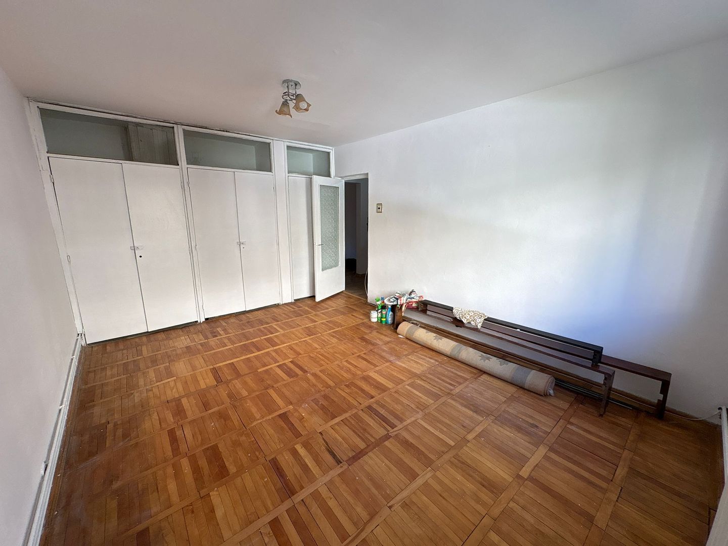 Apartament 2 camere decomandat str. Crângului (parter) lângă liceul Economic - Poză 3