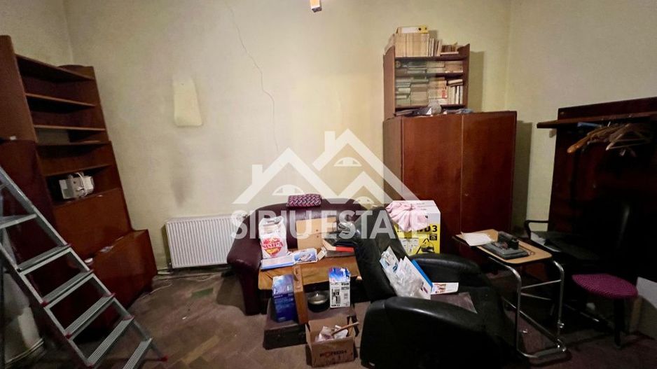 Apartament spațios la casă , 3 camere, zona Piața Cibin - Poză 4