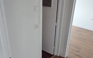 Apartament renovat cu 2 camere etajul 2 bucatarie inchisa in Terezian - Poză 8