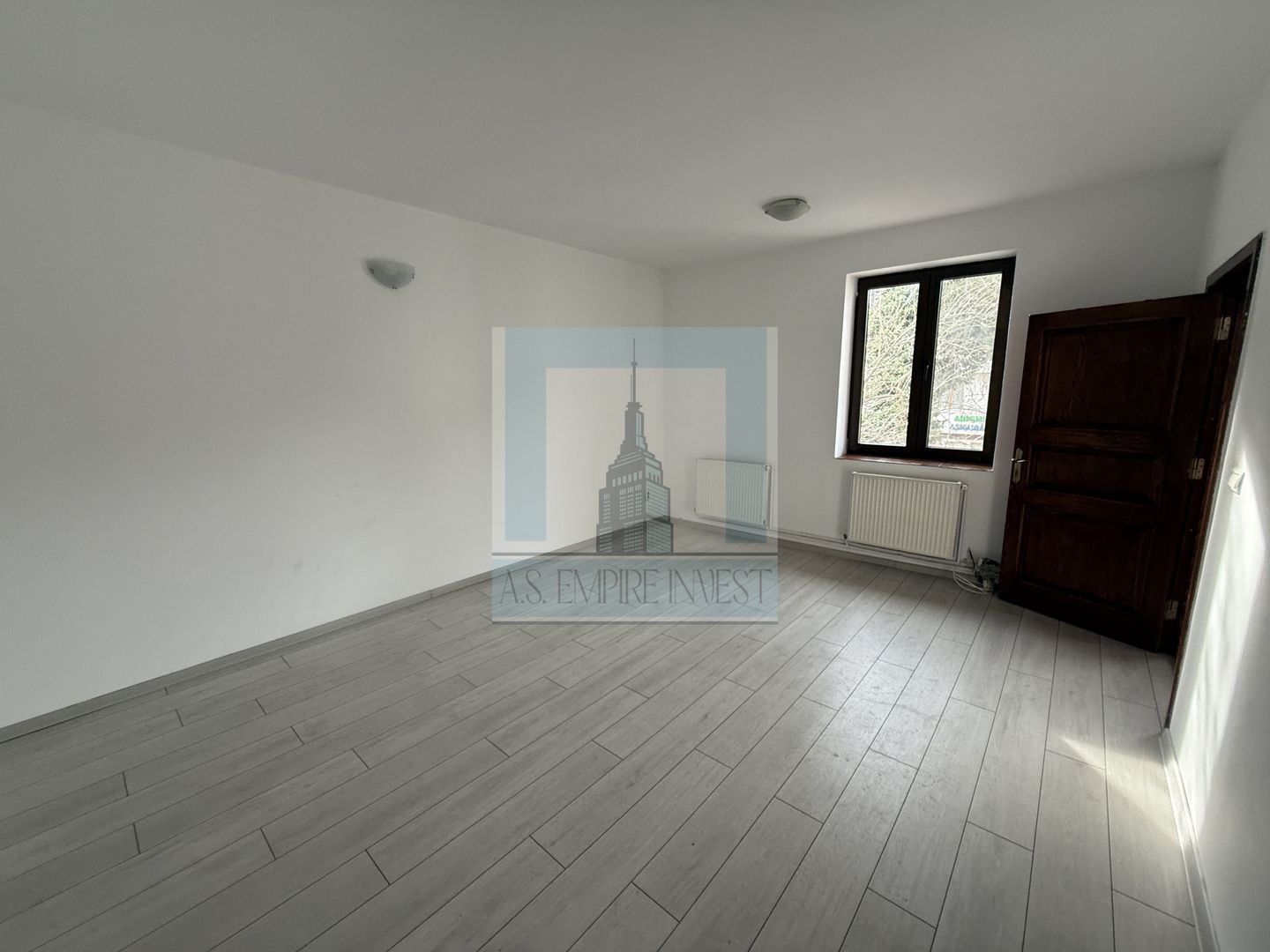 Apartament 2 camere decomandat - zona Centrul Civic - Poză 1