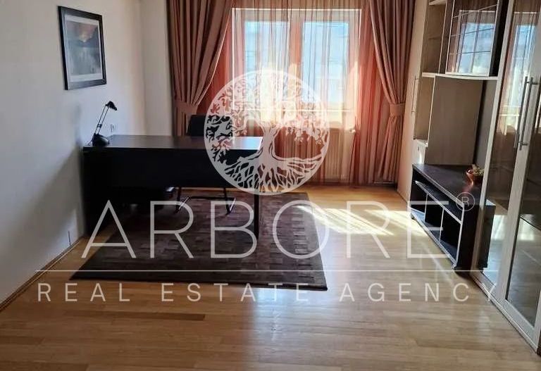 Apartament spațios cu 4 camere în zona Decebal - Poză 5