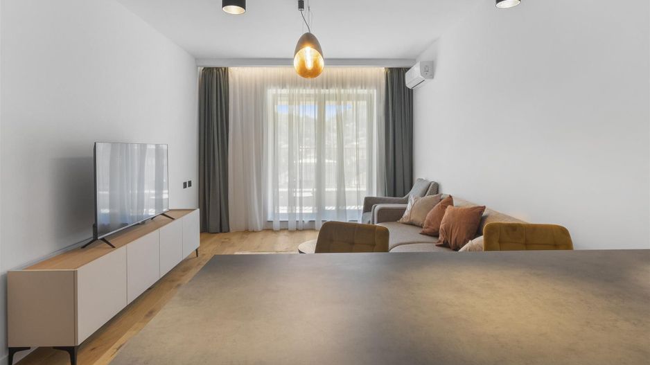 Apartament 25 cam Premium Central | Parcare Subterana si Utilitati incluse - Poză 2